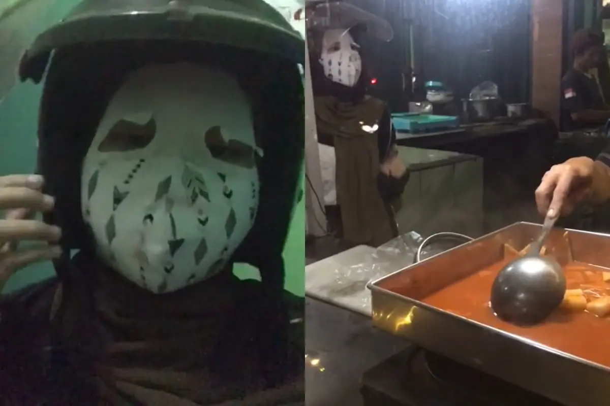Viral video seorang gadis perempuan gunakan masker seluruh wajah layaknya mumi berjalan.