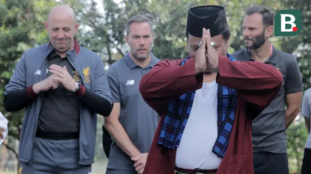 Legenda Liverpool Disambut Budaya Betawi di Setu Babakan.