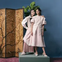 Merayakan bulan suci Ramadan, TOTON mempersembahkan koleksi eksklusif. TOTON memberi penghormatan pada tema Ramadan dengan palet warna yang lembut dan pakaian siap pakai yang berkualitas. Foto: Document/Masari.