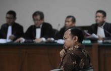 Rio Capella jalani sidang perdana kasus suap bansos