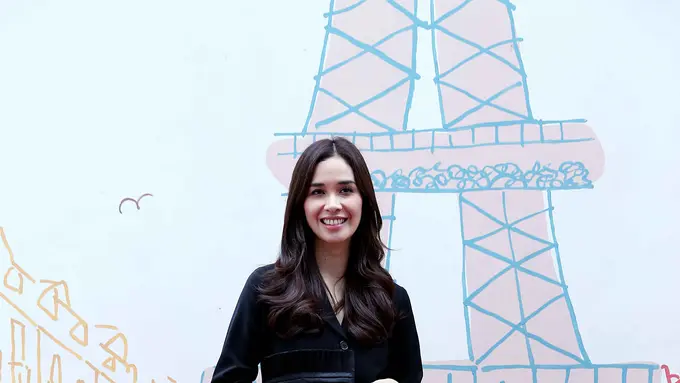 [Bintang] Demi Luangkan Waktu untuk Anak, Vino G Bastian dan Marsha Timothy Gantian Ambil Job