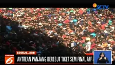 Mereka mengaku antri sejak malam hingga pagi hari karena khawatir tidak mendapatkan tiket.