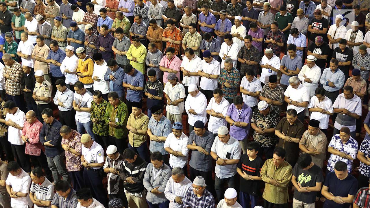 Salat Jumat Pertama Ramadan di Masjid Istiqlal