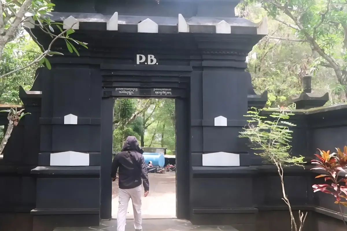 Komplek Pemakaman Raja-Raja Imogiri di Bantul