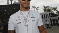 Lewis Hamilton lewati rekor Schumacher usai rebut pole positions di GP Italia (AP Photo/Luca Bruno)