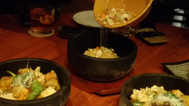 Beberapa menu utama yang disajikan di KOMA