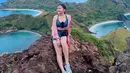 <p>Prilly saat liburan di Labuan Bajo. [Instagram/prillylatuconsina96]</p>