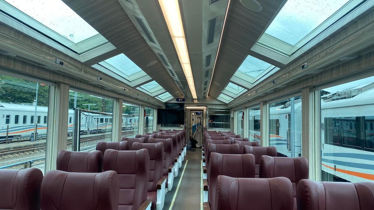 ilustrasi kereta panoramic