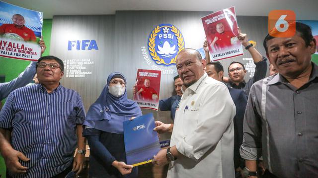 Pendaftaran dan Penyerahan Berkas Bakal Calon Ketua Umum PSSI, AA LaNyalla Mahmud Mattalitti