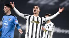 Ekspersi striker Juventus, Cristiano Ronaldo, saat melawan  Spezia pada laga Liga Italia di Stadion Allianz, Selasa (2/3/2021). Juventus menang telak 3-0. (Marco Alpozzi/LaPresse via AP)