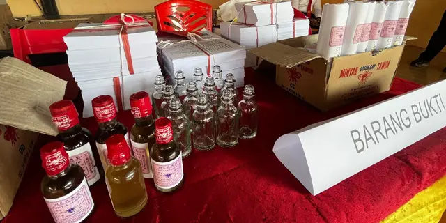 Waspada Minyak Tawon Papua Oplosan, Dicampur Minyak Goreng KITA dan Minyak Telon