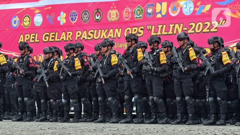 Panglima TNI dan Kapolri Pimpin Apel Operasi Lilin 2022 di Monas