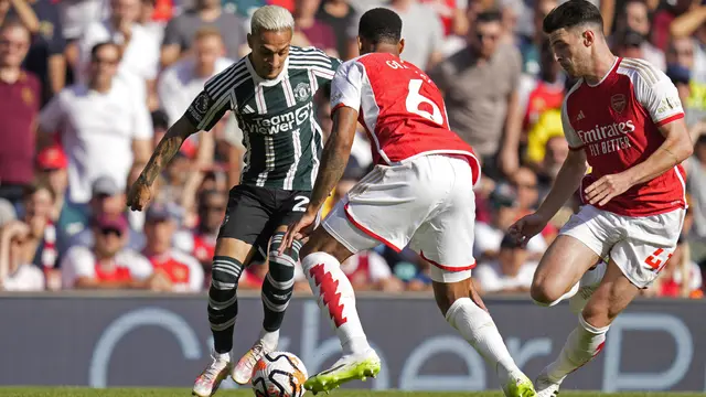 Arsenal vs Manchester United Liga Inggris