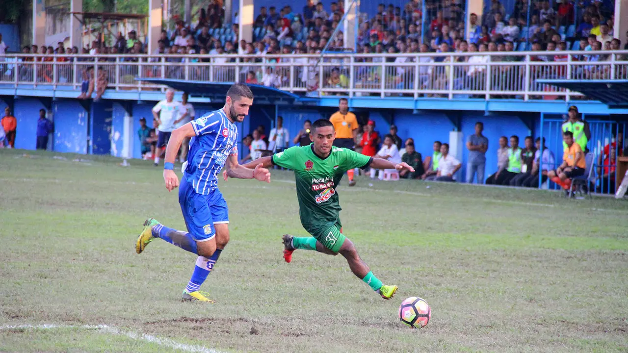 Persiba Balikpapan vs PS TNI