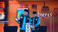 Calon Wali Kota dan Wakil Wali Kota Tangerang Selatan Benyamin Davnie-Pilar Ichsan Saga dalam debat pada Kamis (21/11/2024). (Foto: Tim Ben-Pilar)