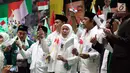 Dewan Penasihat Jaringan Kiai Santri Nasional (JKSN) Khofifah Indar Parawansa menghadiri deklarasi dukungan JKNS DKI Jakarta untuk pasangan Joko Widodo-Ma'ruf Amin pada Pilpres 2019 di Jakarta, Rabu (19/12). (Liputan6.com/JohanTallo)