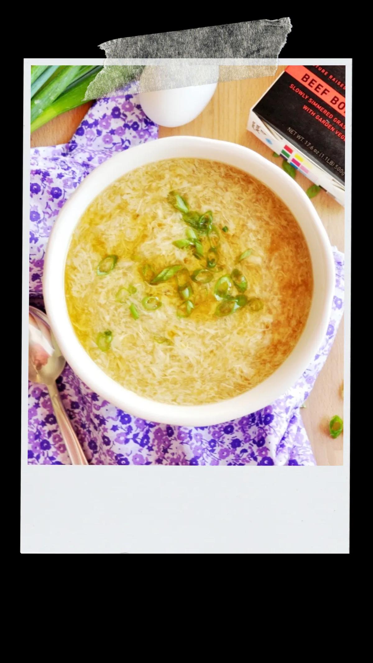 8. Resep Sup Telur Serabut <i>(Egg Drop Soup)</i>
