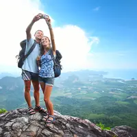 Ilustrasi selfie. (bestindiaholidaypackages.wordpress.com)