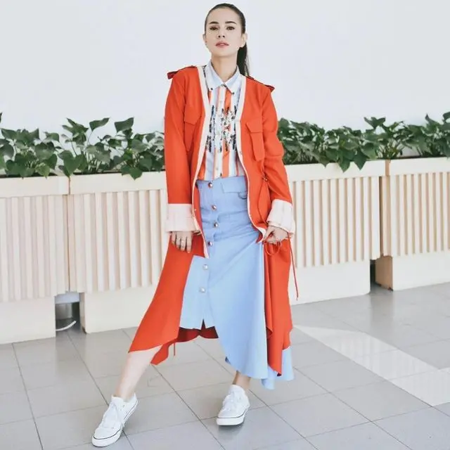 8 Inspirasi Outfit Astrid Tiar yang Playful dan Warna-Warni Layaknya Remaja