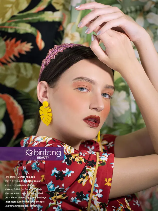 [Bintang] Tampil glowing dengan pilihan variasi makeup palette yang bold dramatis. Instant chicness! ​