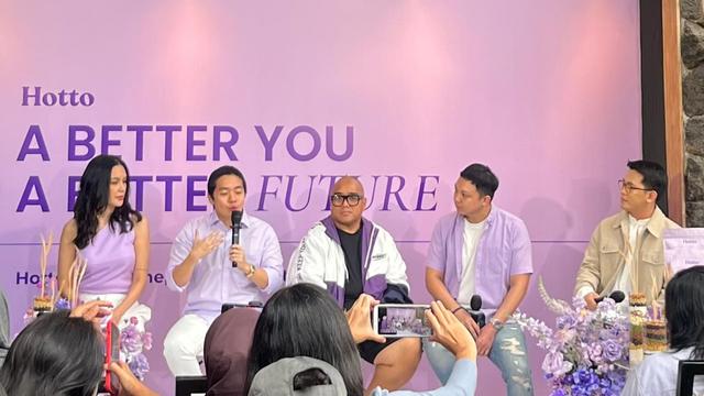 Sophia Latjuba dan Igor Saykoji di acara peluncuran Hotto Pruto di kawasan Menteng, Jakarta Pusat.