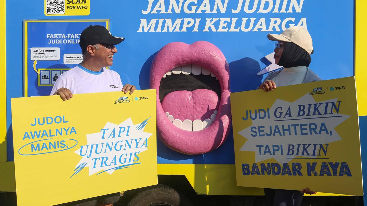 FOTO; Kampanye ‘Judi Pasti Rugi’ Sapa Warga Jakarta: Serukan Bahaya Judi Online