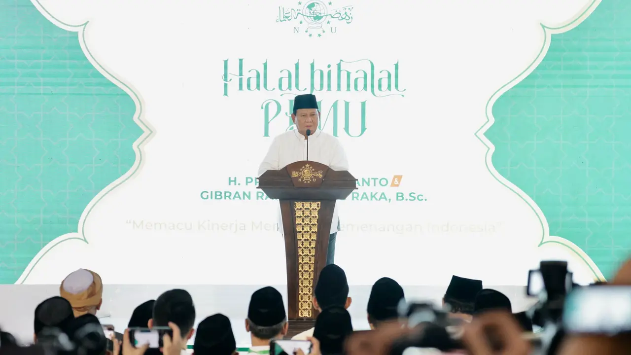 Presiden Terpilih Periode 2024-2029 Prabowo Subianto mengaku terus mempersiapkan diri jelang pelantikan pada Oktober 2024 mendatang. Hal itu disampaikan dalam sambutannya di acara Halalbihalal Pengurus Besar Nahdlatul Ulama (PBNU) di kantor PBNU, Jakarta,