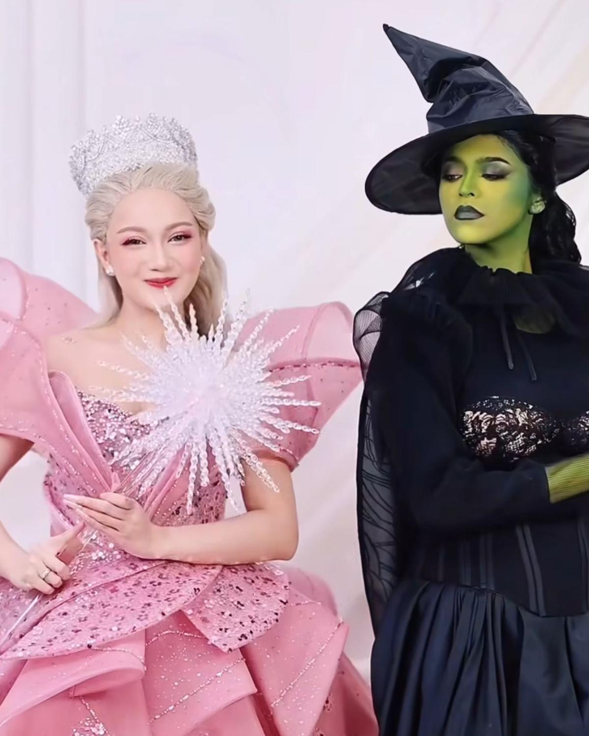 7 Potret Nanda Arsyinta dan Jharna Bhagwani Hidupkan Glinda dan Elphaba dengan Sentuhan Nusantara