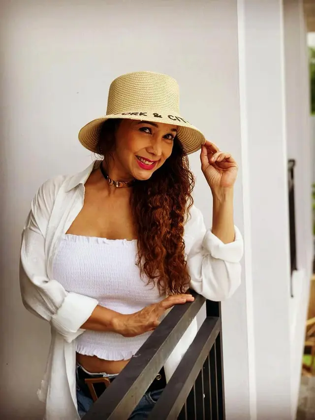 Kiki Fatmala (https://www.instagram.com/p/CIUsqMmDZR8/)
