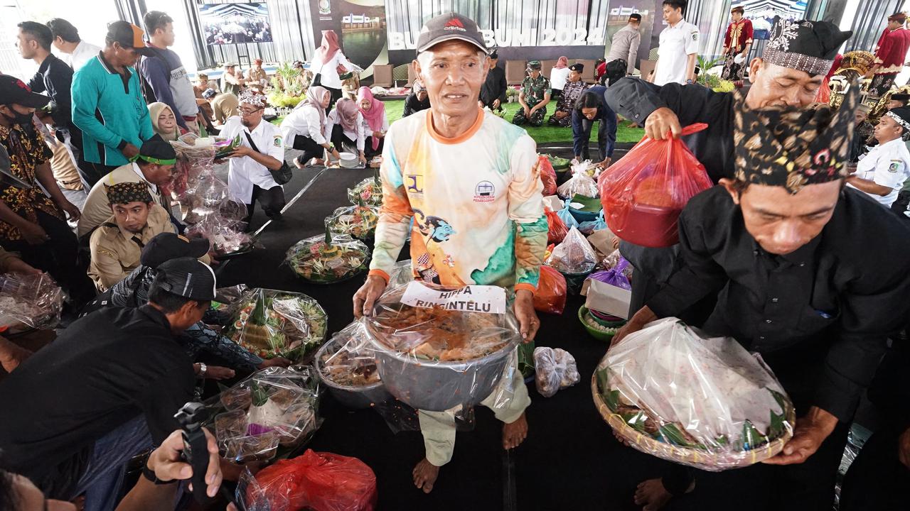 Pj. Sekda Banyuwangi: Bubak Bumi, Tradisi Petani Banyuwangi Sambut Awal Musim Tanam