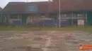 Citizen6, Bandung: SMP Negeri 1 Kertasari, Kabupaten Bandung, rusak parah akibat gempa bumi. Hingga saat ini sekolah tersebut belum di renovasi. (Pengirim: Sany Bahtiar)