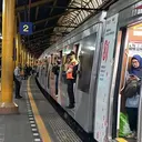 Tawuran Warga Ganggu Perjalanan KRL Bogor-Jakarta
