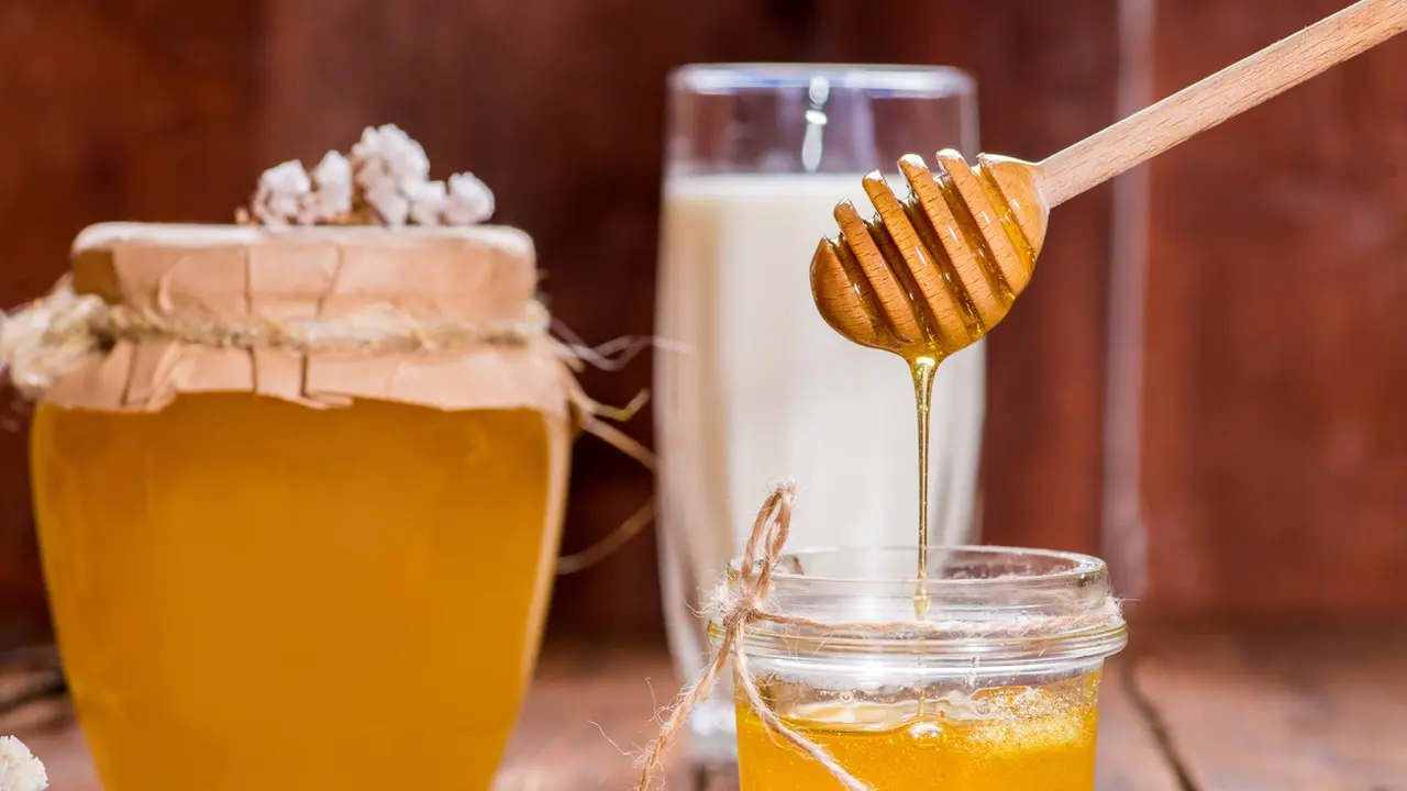 Khasiat Masker dari Bahan Madu dan Susu