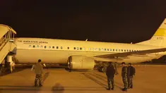 Pesawat TNI AU Boeing 737-400 Skadron 17 dengan Nomor A-7305 yang diberangkatkan untuk mengevakuasi WNI dari Yaman telah tiba di kota Salalah, Oman, Jumat pagi (3/4/2015) pukul 04.45 waktu setempat. (Puspen TNI)
