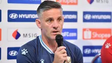 Pelatih Timnas Indonesia John Herdman mengikuti sesi konferensi pers di Chonburi Stadium, Kamis (30/7/2026). (Dok. ASEAN United FC)