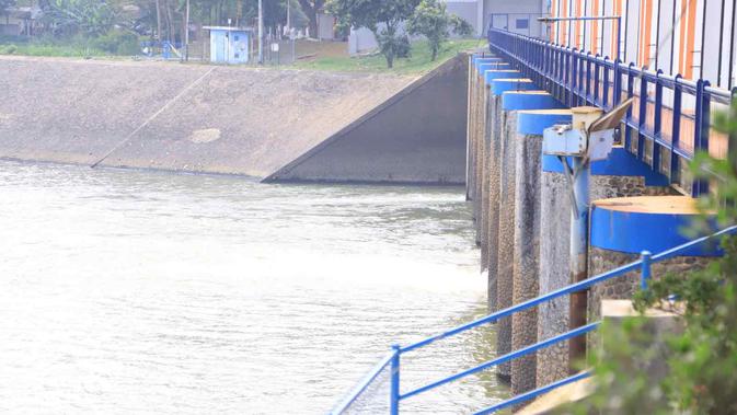 Usai Kebakaran Gudang Pestisida, Warga Diimbau Hindari Air dan Ikan Kali Cisadane