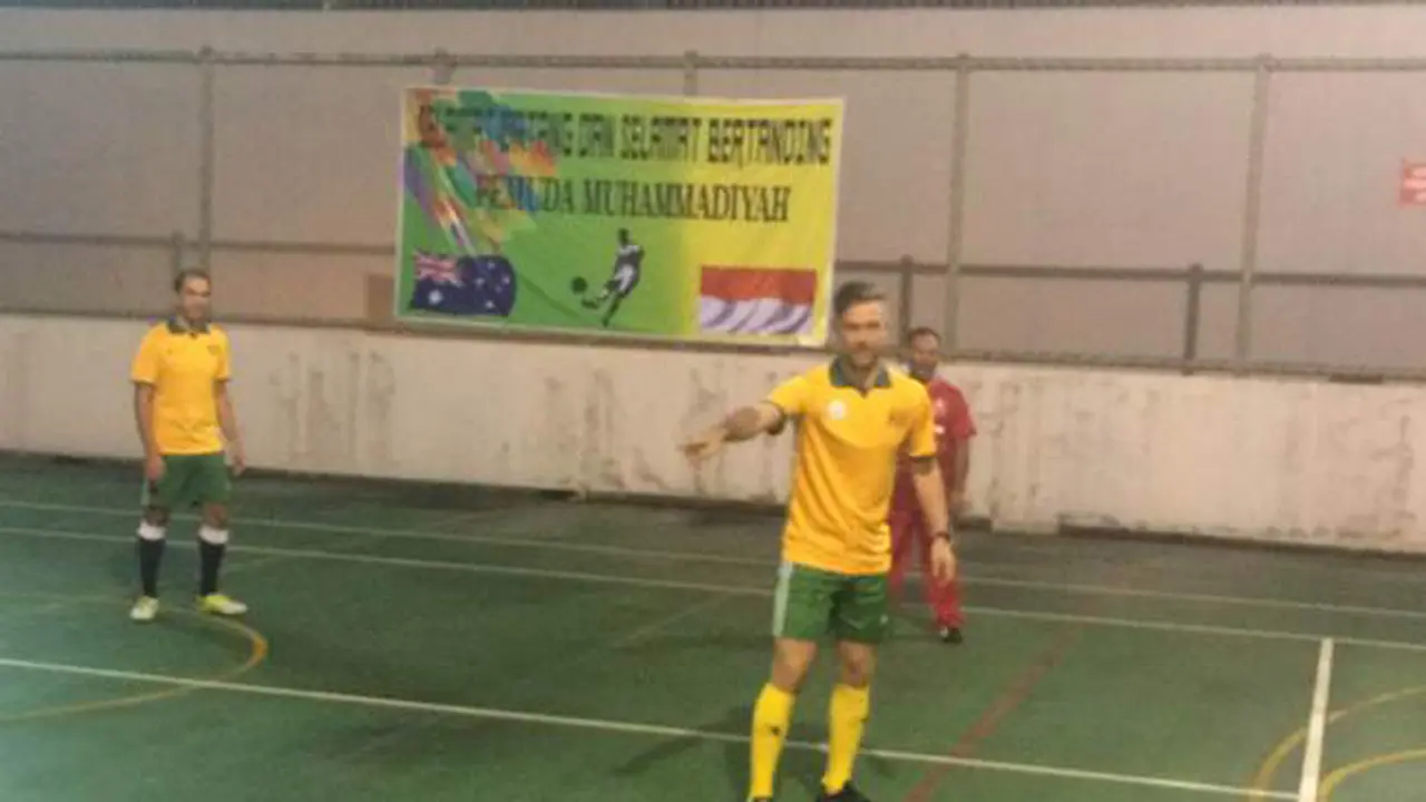 Bambang Widjojanto dan Robbie Gaspar