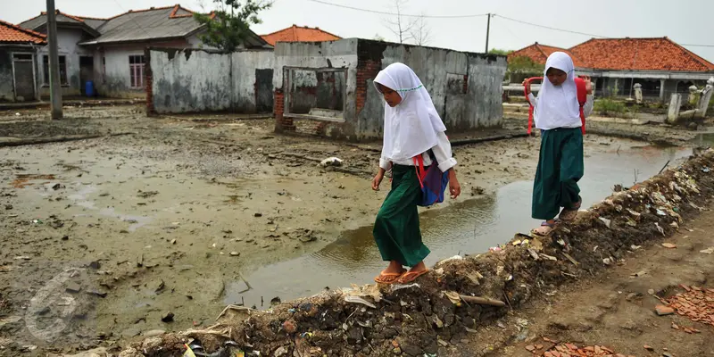 20160726-Abrasi Pantai Muara Gembong Sudah Mulai Mengkhawatirkan-Bekasi
