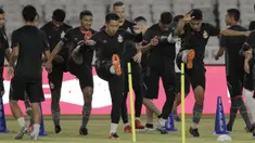 Pemain Bhayangkara FC saat latihan jelang laga perdana Liga 1 di SUGBK, Jakarta, Kamis (22/3/2018). Bhayangkara FC akan berhadapan dengan Persija. (Bola.com/M Iqbal Ichsan)