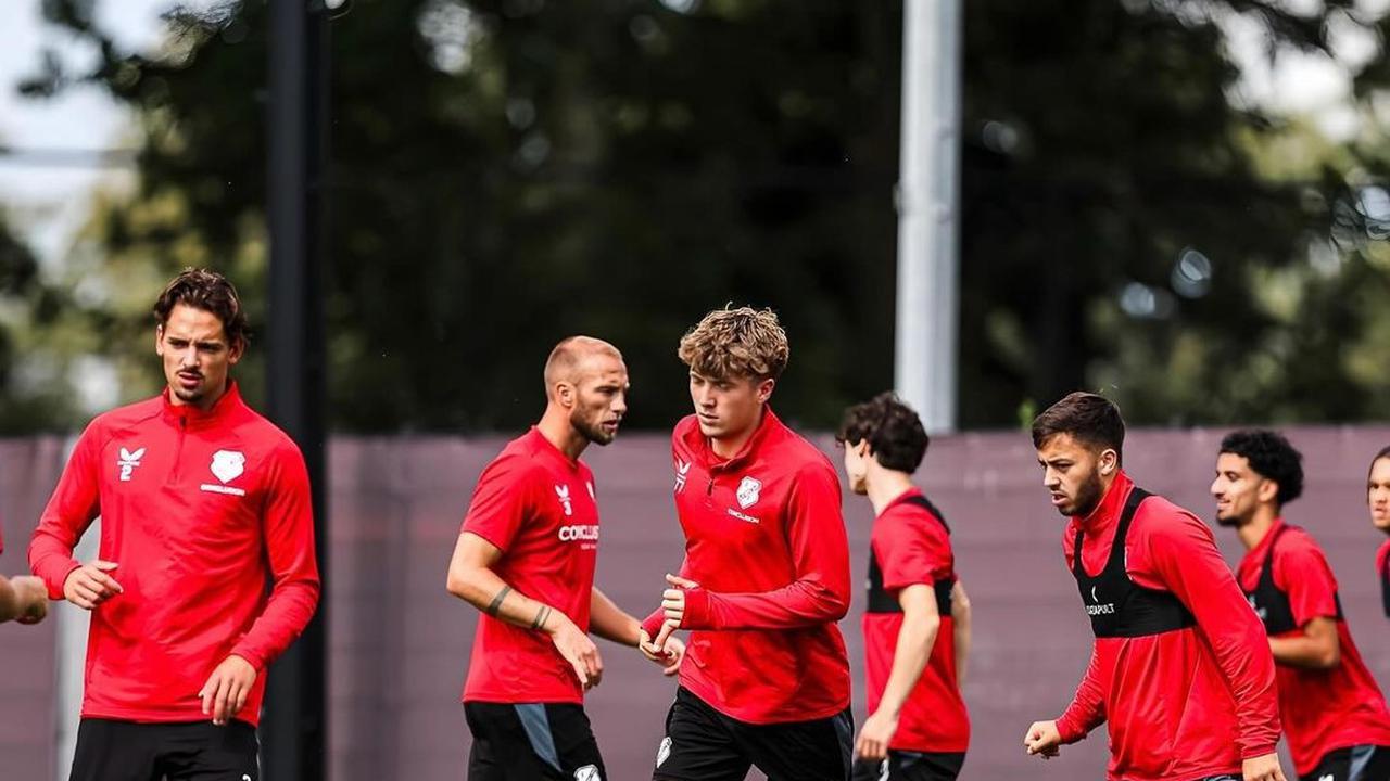 Ole Romeny Upload IG Story Tanda Tangani Jersey Timnas Indonesia Milik Bocah