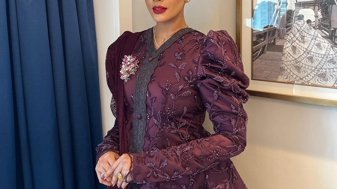 Potret Cantik Kimmy Jayanti Kembali Melenggang di Panggung Fashion Show