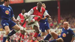 Patrick Vieira - Pelatih Crystal Palace ini merupakan mantan pemain yang sangat berpengaruh di lini tengah di Arsenal pada periode 1996 hingga 2005. Gelandang asal Prancis kelahiran Senegal ini menyumbangkan 3 title Premier League, 4 FA Cup dan 4 Community Shields untuk Arsenal. (AFP/Adrian Dennis)