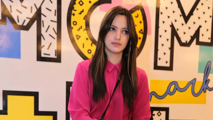 [Bintang] Nia Ramadhani Akan Rayakan Tahun Baru di Eropa