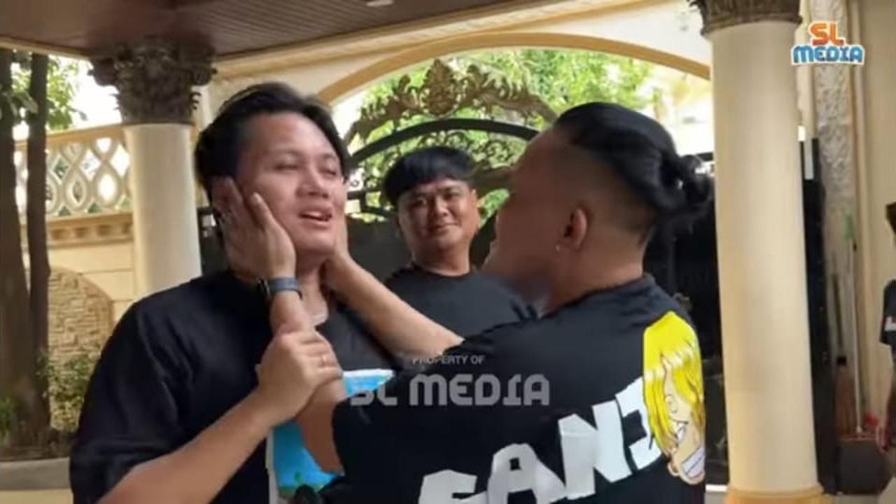 Sayang Anak, Sule Langsung Cium Rizky Febian saat Datang ke Rumah Bareng sang Istri 'Bau Gini, Kayak Gak Keurus Gini