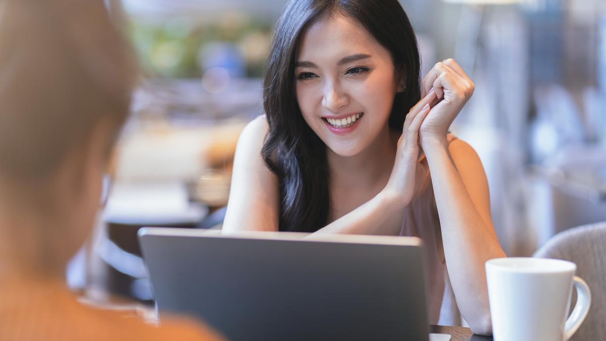 7 Sikap yang Membuat Gebetan Makin Mendekatimu