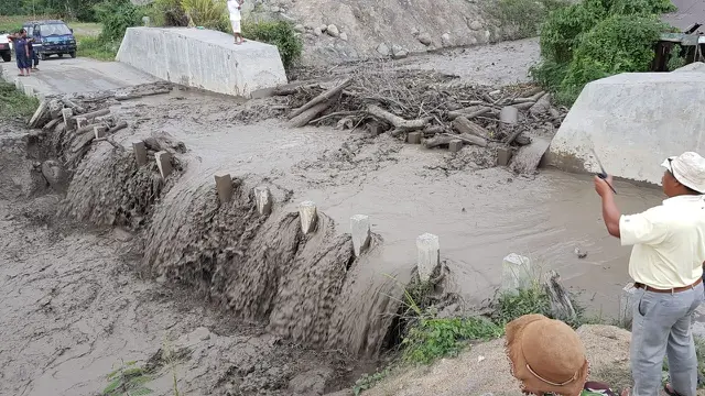 Banjir lahar dingin Sinabung