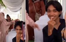 Momen Pria Dielus Kepalanya Sama Sang Mantan saat Datangi Pernikahannya: Yang Diacak-acak Rambut, yang Berantakan Hatinya