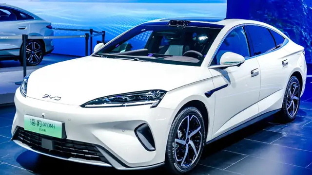 BYD Seal 07 DM-i Siap Meluncur 15 September 2025, Teknologinya Makin Canggih (cnEVpost)