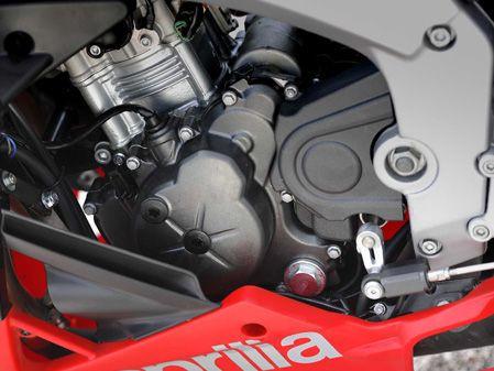 Mesin Aprilia RS4 125