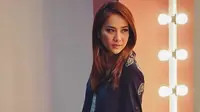 Bunga Citra Lestari Nikmati Kolam Renang Bali Bersama Keluarga